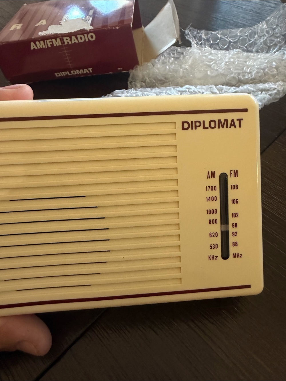 Compact Portable AM/FM Radio in Cream